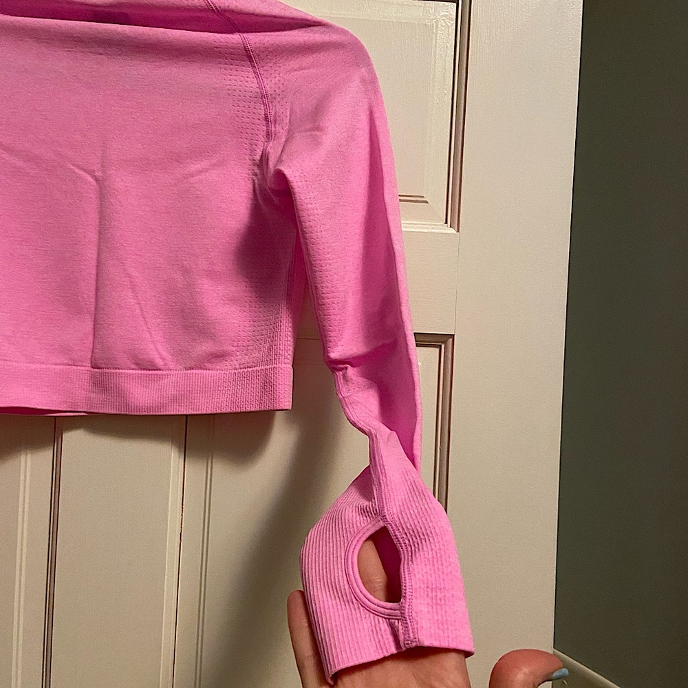 PINK by Victoria’s Secret Pink Cropped Activewear Top - Picture 3 of 4